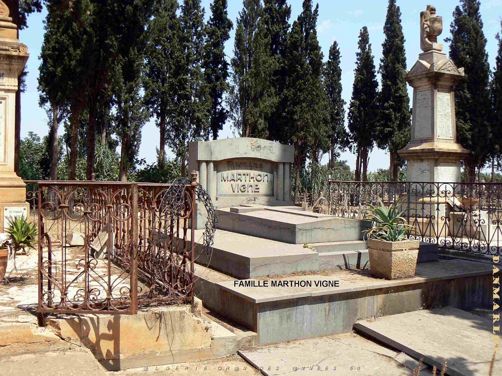 HAMMAM BOU HADJAR 2009 LE CIMETIERE   (20).jpg